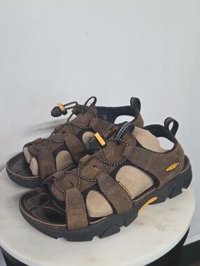Keen Womens Brown and Black Suede Trail Sandals Size 7.5